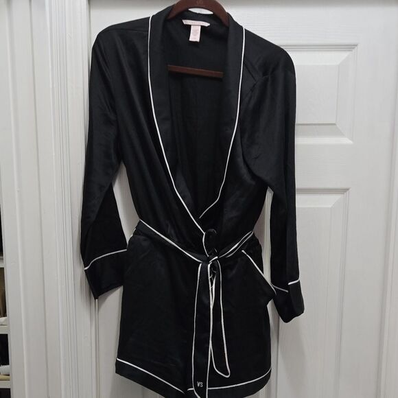Victoria's Secret Black Robe with White Accents - Picture 1 of 4
